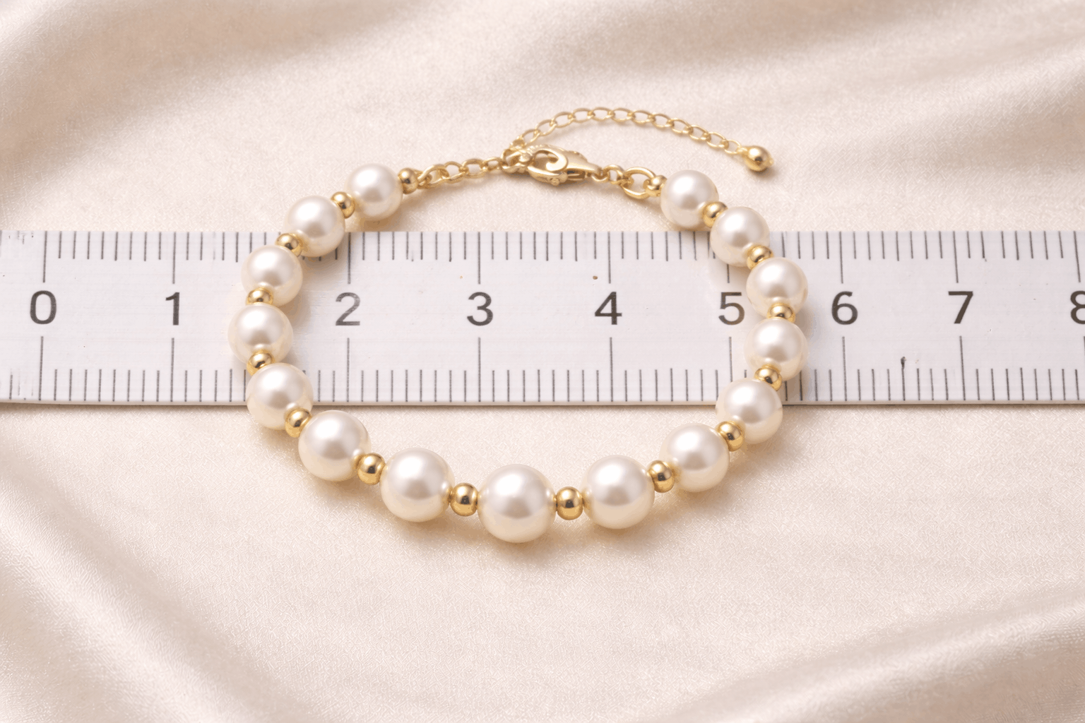 pearlsonly-blog-106-image-8-pearl - Vælg den rigtige størrelse til guldperlearmbånd - Perlesmykker - pearlsonly